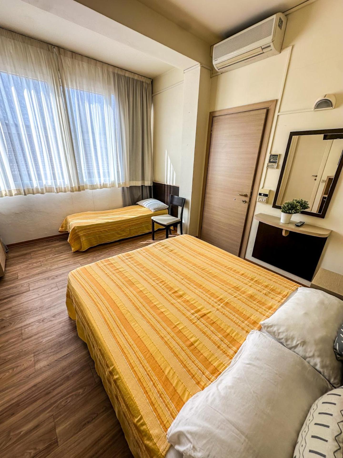 Hotel & Residence Parador Cesenatico Eksteriør billede